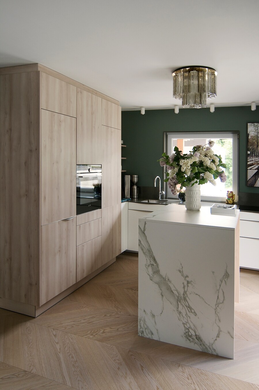 Küche weiss und holz