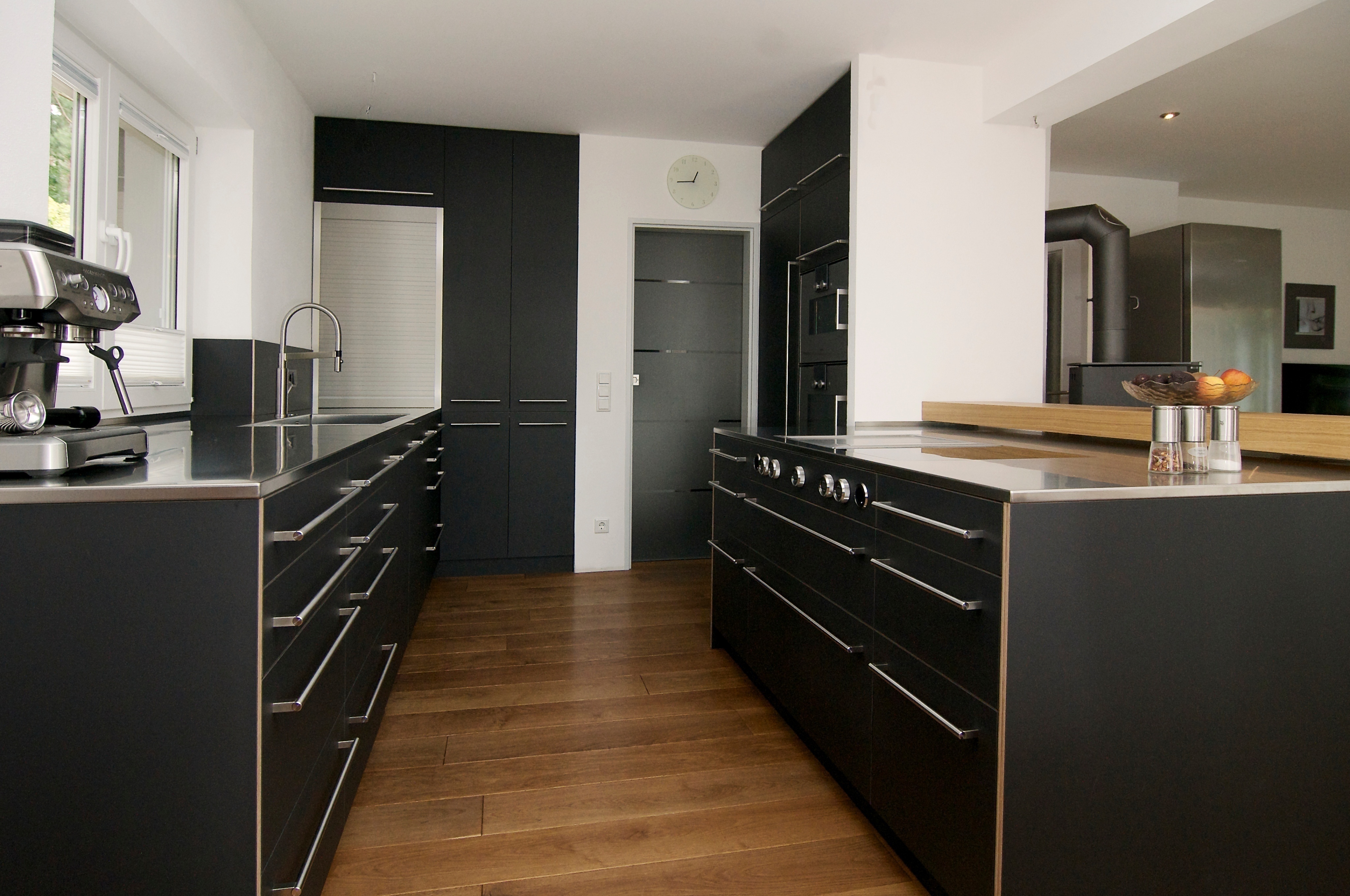 schwarze Küche