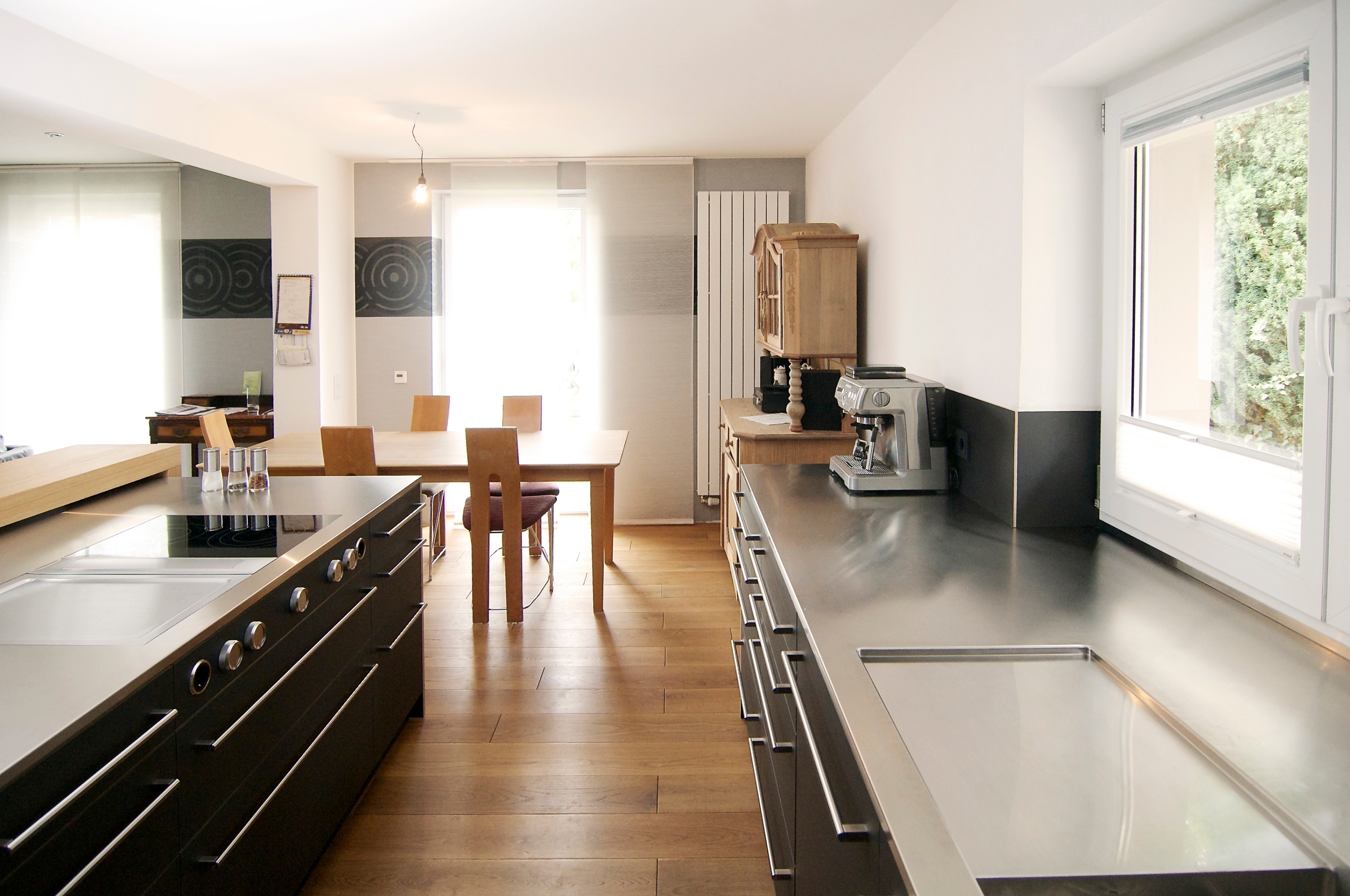 schwarze Küche