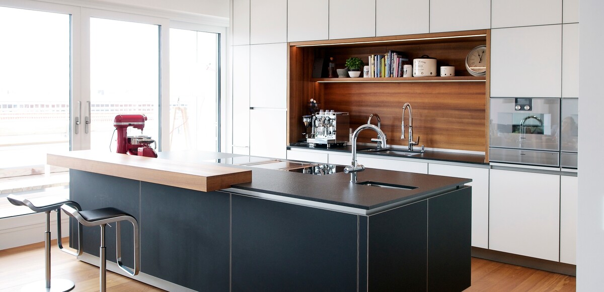 Küche mit Dachterrasse und viel Platz für herrliche Kochabende Küche mit Dachterrasse und viel Platz für herrliche Kochabende