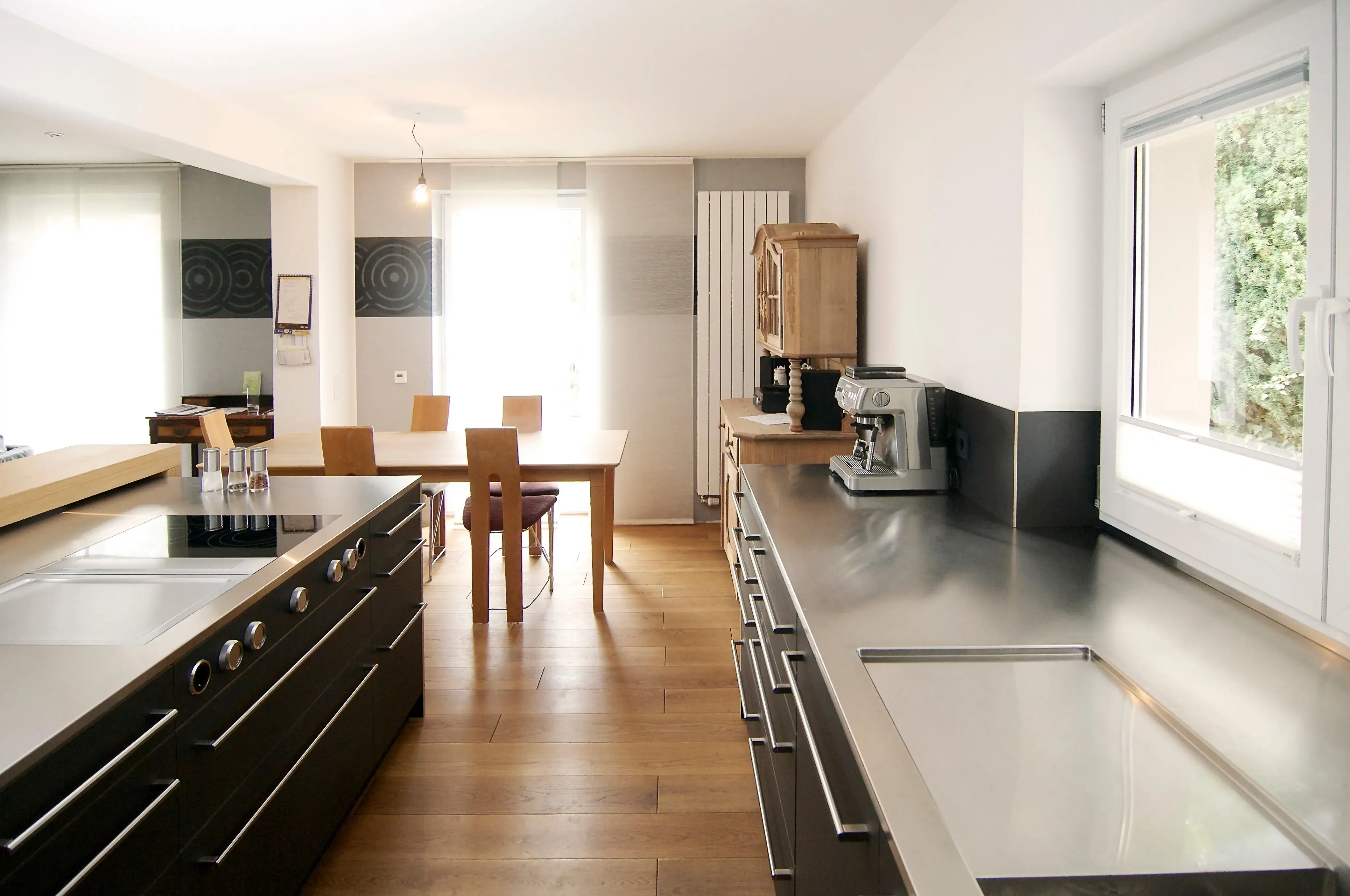 schwarze Küche