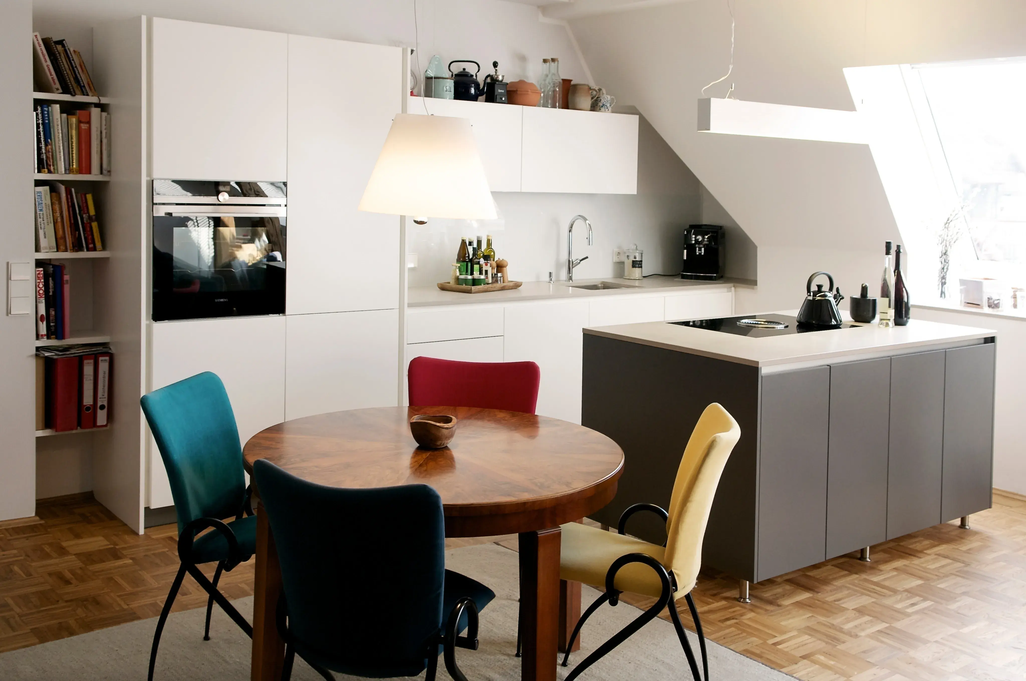 weiße küche kücheninsel